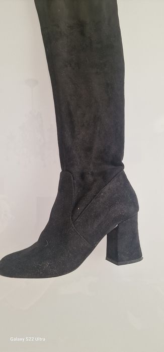 Взуття оптом кросовки черевики туфлі