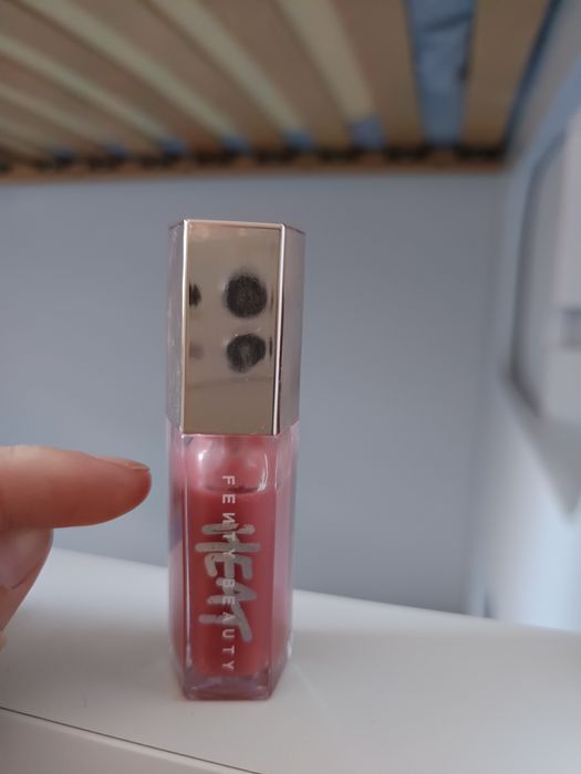 Fenty Beauty błyszczyk gloss bomb heat