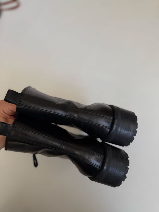 Черевики з натуральної шкіри Massimo Dutti