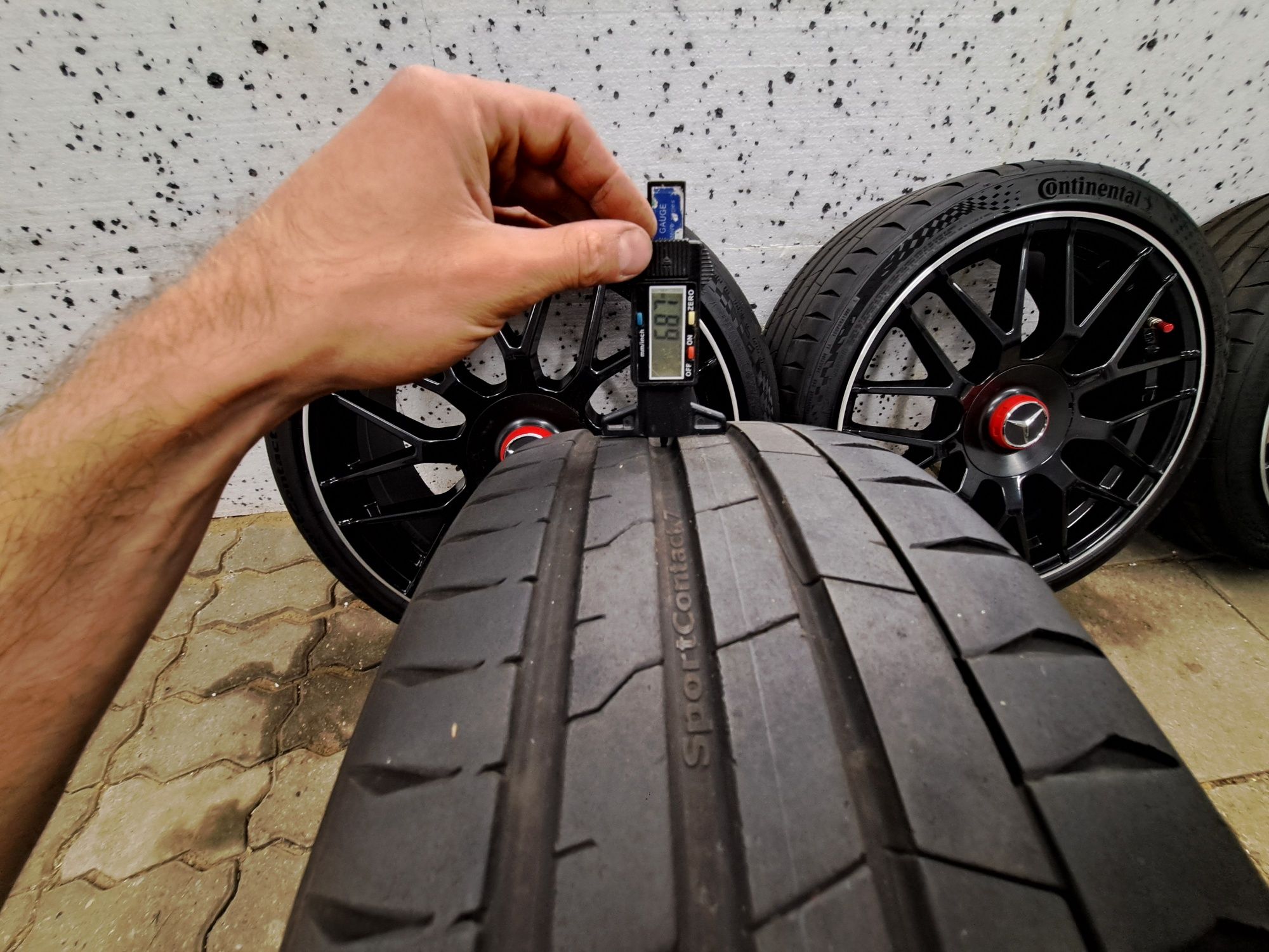 Alufelgi 19 Mercedes AMG 5x112 ET45 8,5J Opony Lato Continental 225 40