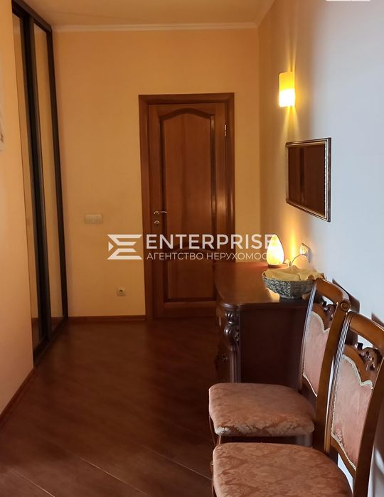 Продаж 2к квартири 75 кв. м.  ул. Пономарьва, 6А Коцюбиньке