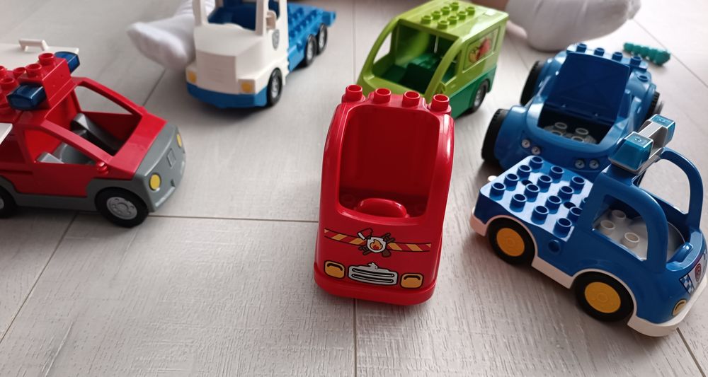 Лего дупло автомобілі