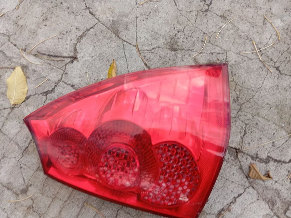 Lampa tył tylna prawa strona Peugeot 307 Lift SW Kombi Kompletna