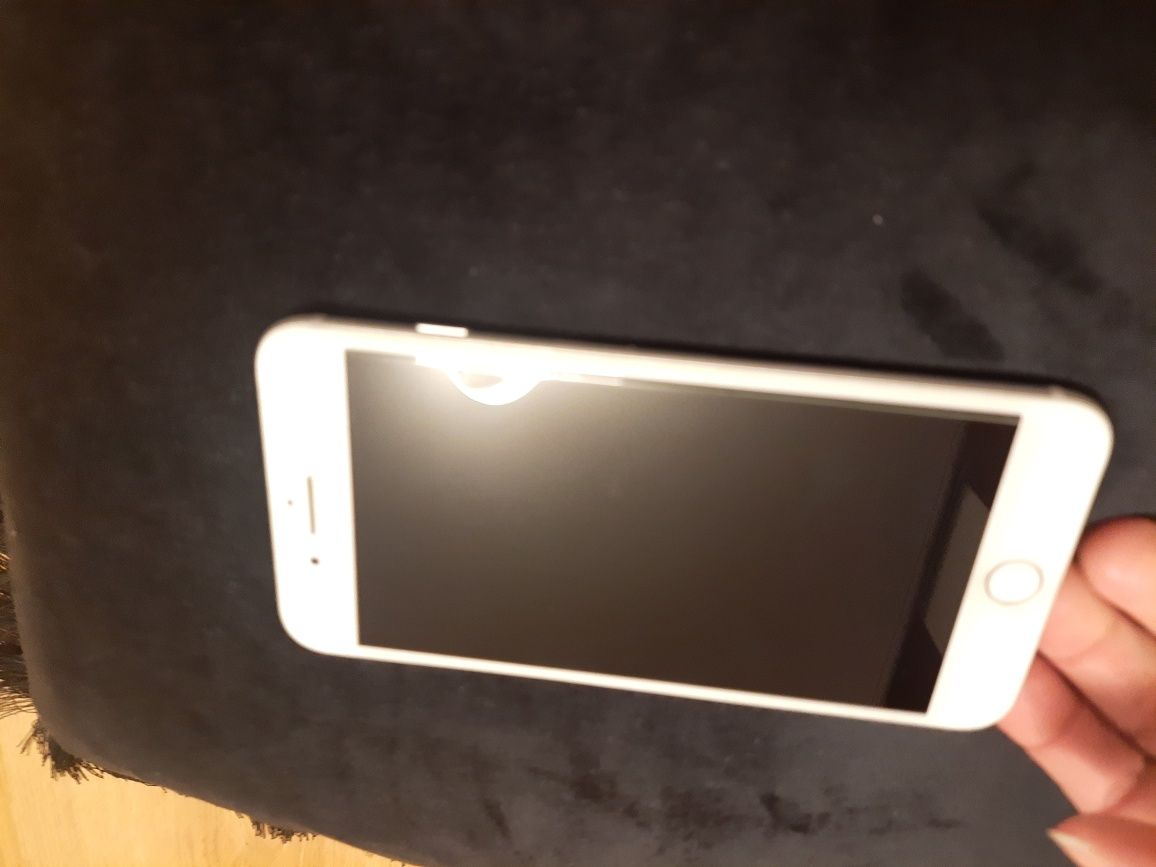 IPhone 8 Plus 64 GB
