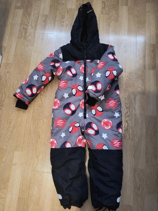 Kombinezon Spiderman Sinsay zimowy 122 cm