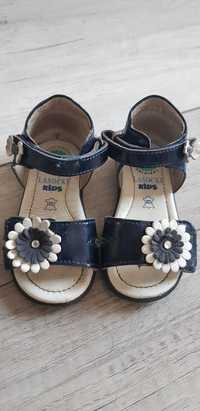 Sandały dla dziewczynki LASOCKI KIDS, rozmiar 19