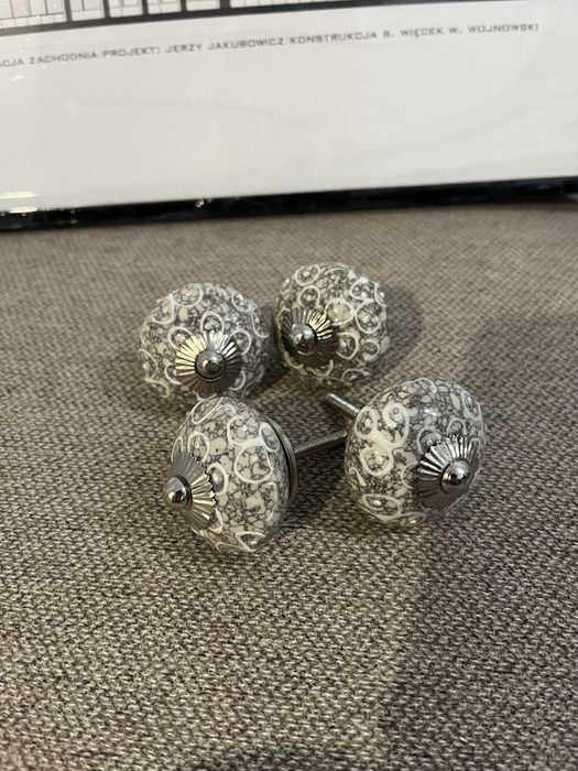 Uchwyty meblowe ceramiczne ręcznie malowane