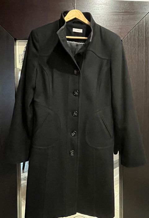 Płaszcz czarny marki Orsay