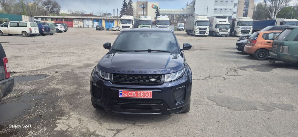 Ренж Ровер           .