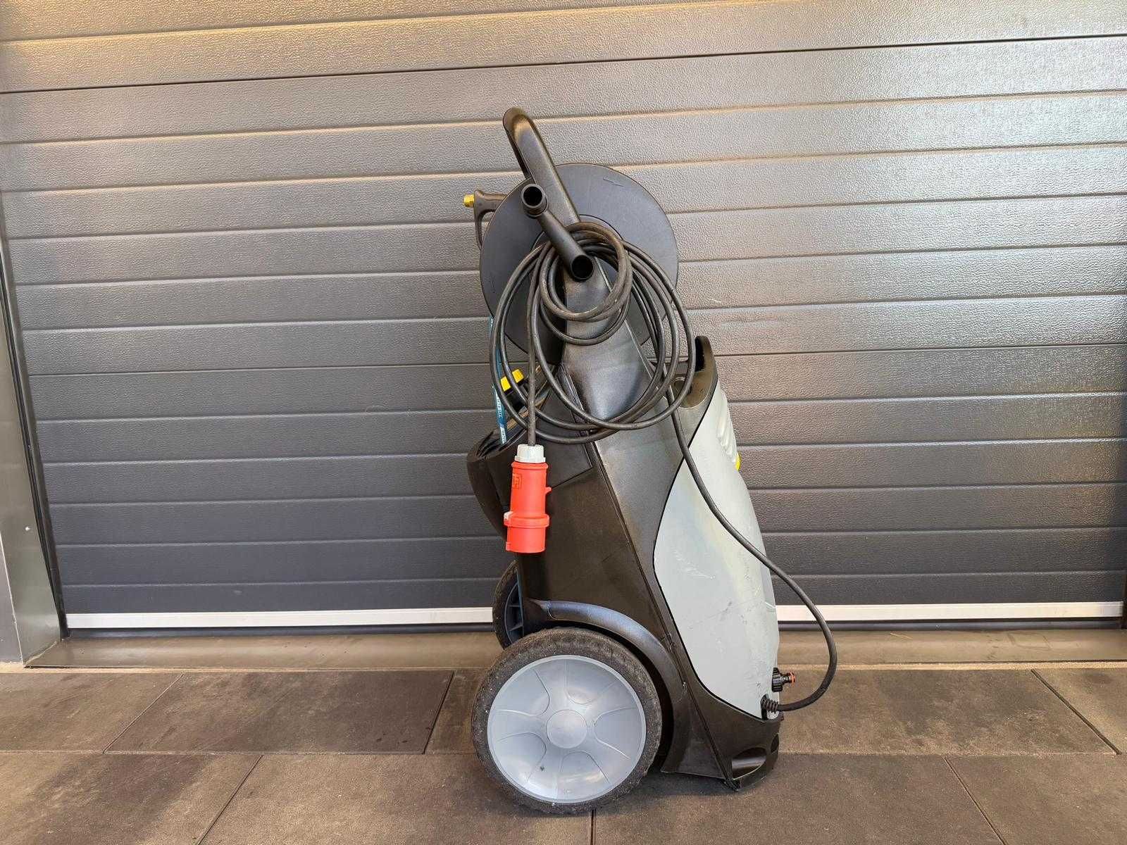 Myjka ciśnieniowa Karcher HD 10/23-4 SX