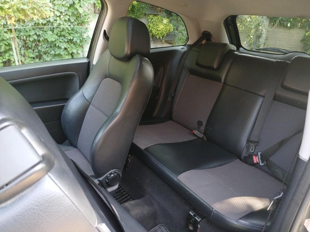 Ford Fiesta kolor czarny