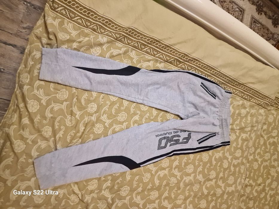 Штани спортивние  на рост 152 см