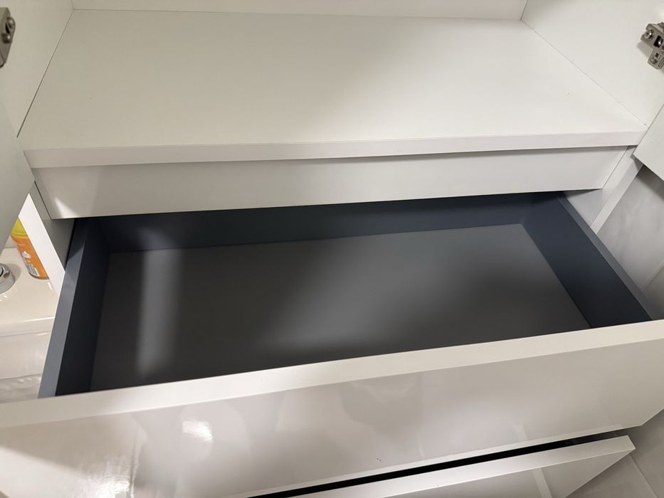 Móvel de WC com Muita Arrumação