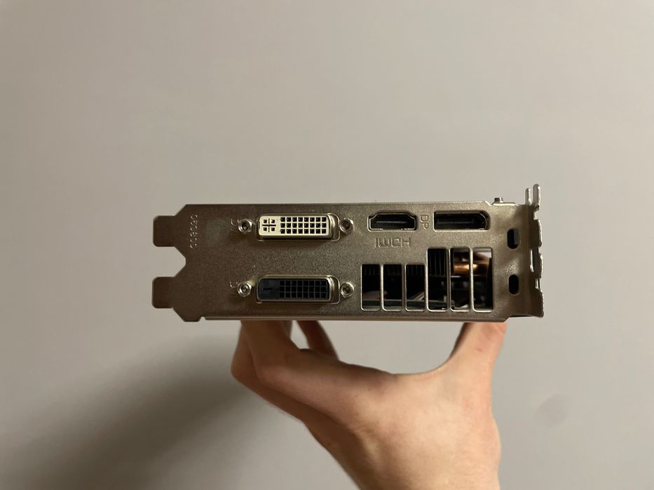 Відеокарта Sapphire Radeon R9 270X 2GB GDDR5