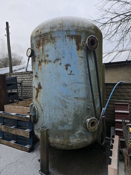 Duży zbiornik na powietrze 5000l