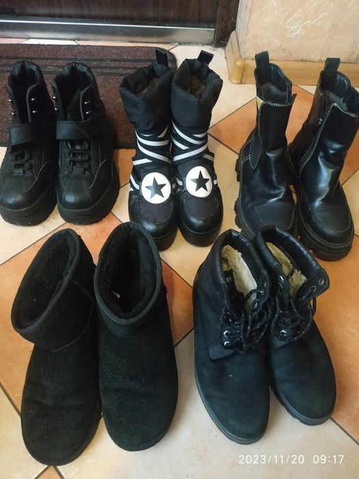 Взуття жіноче різного розміру до 39