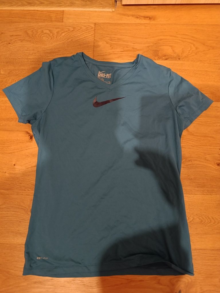 Koszulka nike przecena