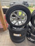 Komplet kół Mazda 16” 215/60/16 99H NOWE Opony zima PIRELLI F-Vat
