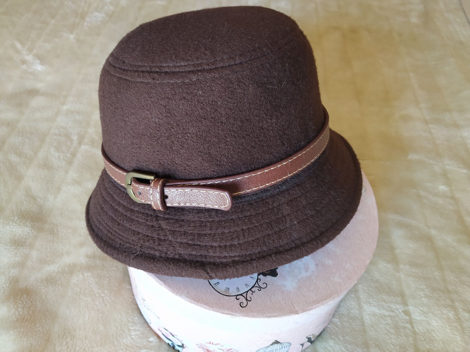 Chapéu clássico castanho senhora