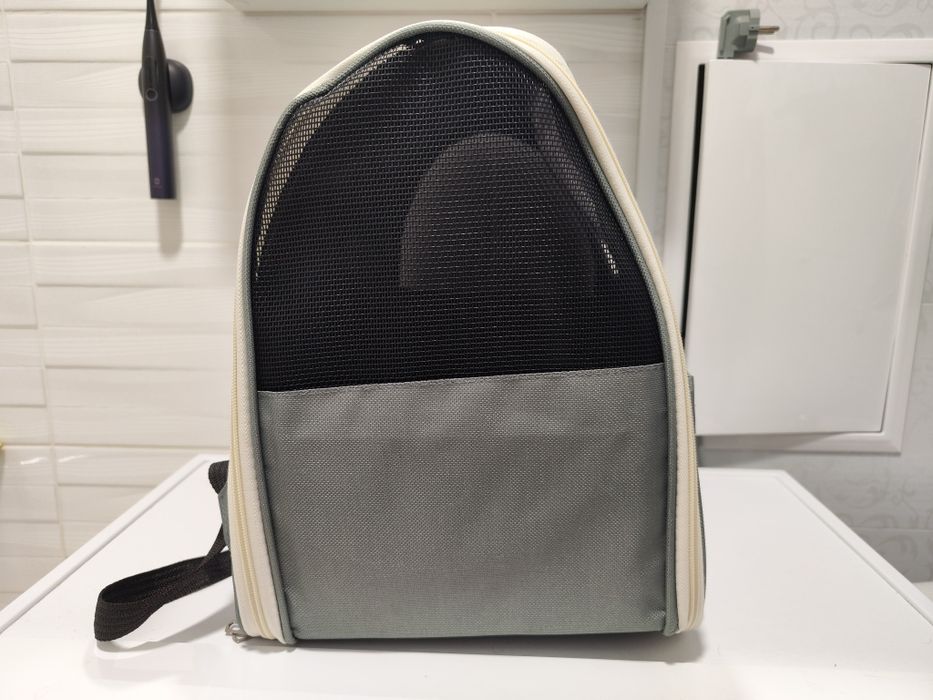 Рюкзак-переноска для котов и собак. Серый цвет