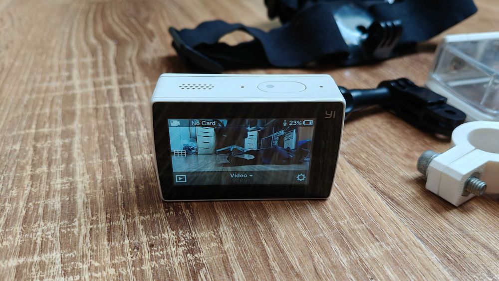 Kamera sportowa Xiaoyi YI 4K + akcesoria gratis