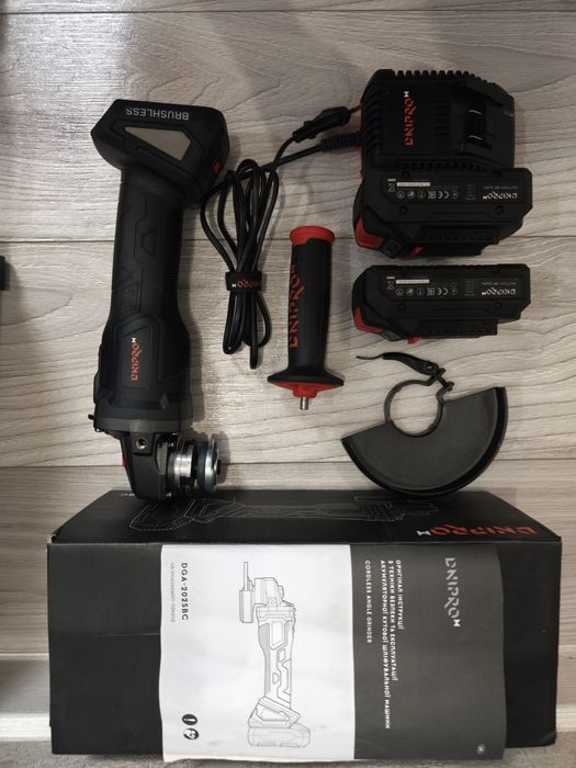 Акумуляторна шліфмашина Dnipro-M DGA-202SBC