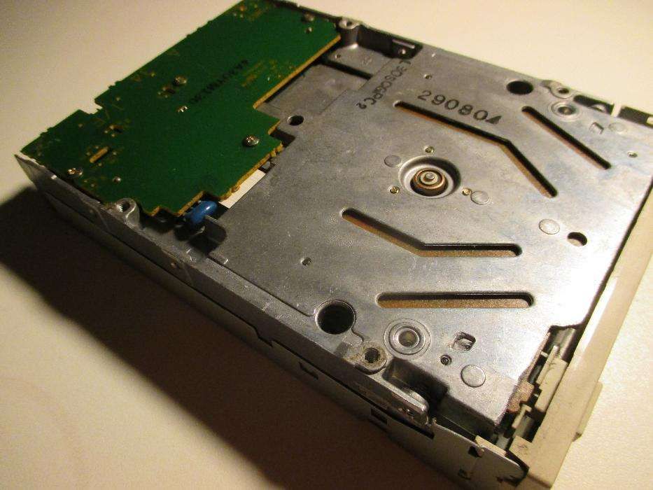 3.5'' 1.44 MB Floppy Drive - TECH MEDIA TFD31064586156801410123