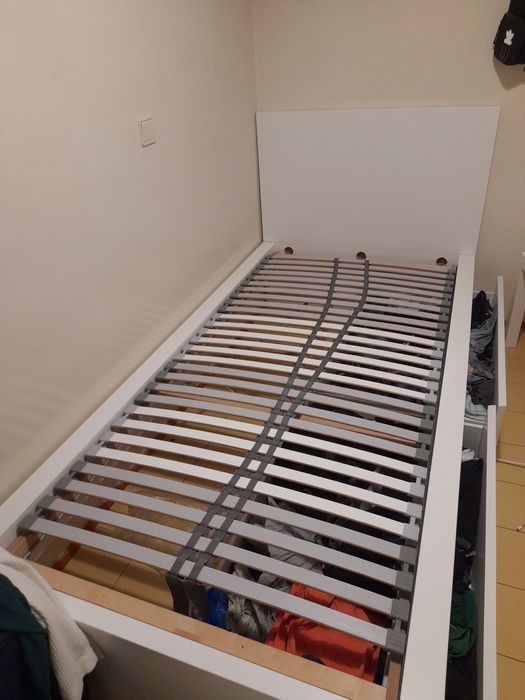 Cama de Solteiro em ótimo estado