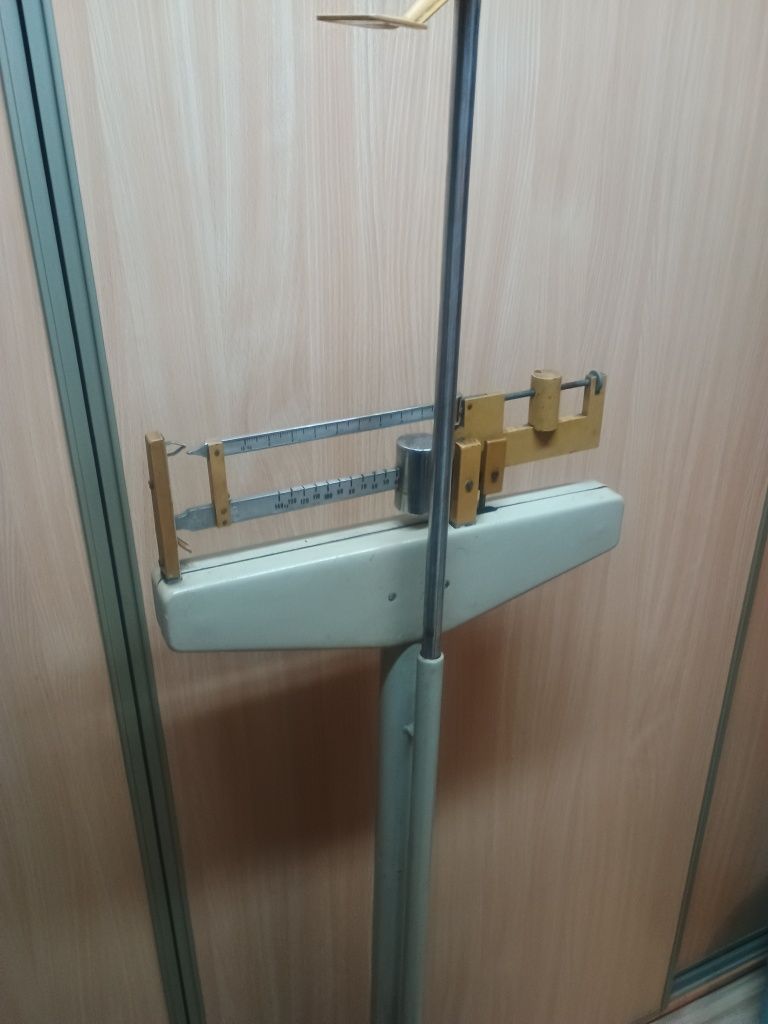 Stara antyczna waga lekarska