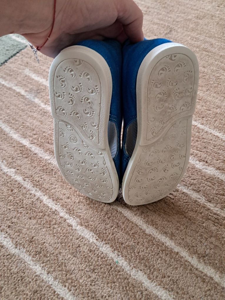 Slippers Family kapcie 29