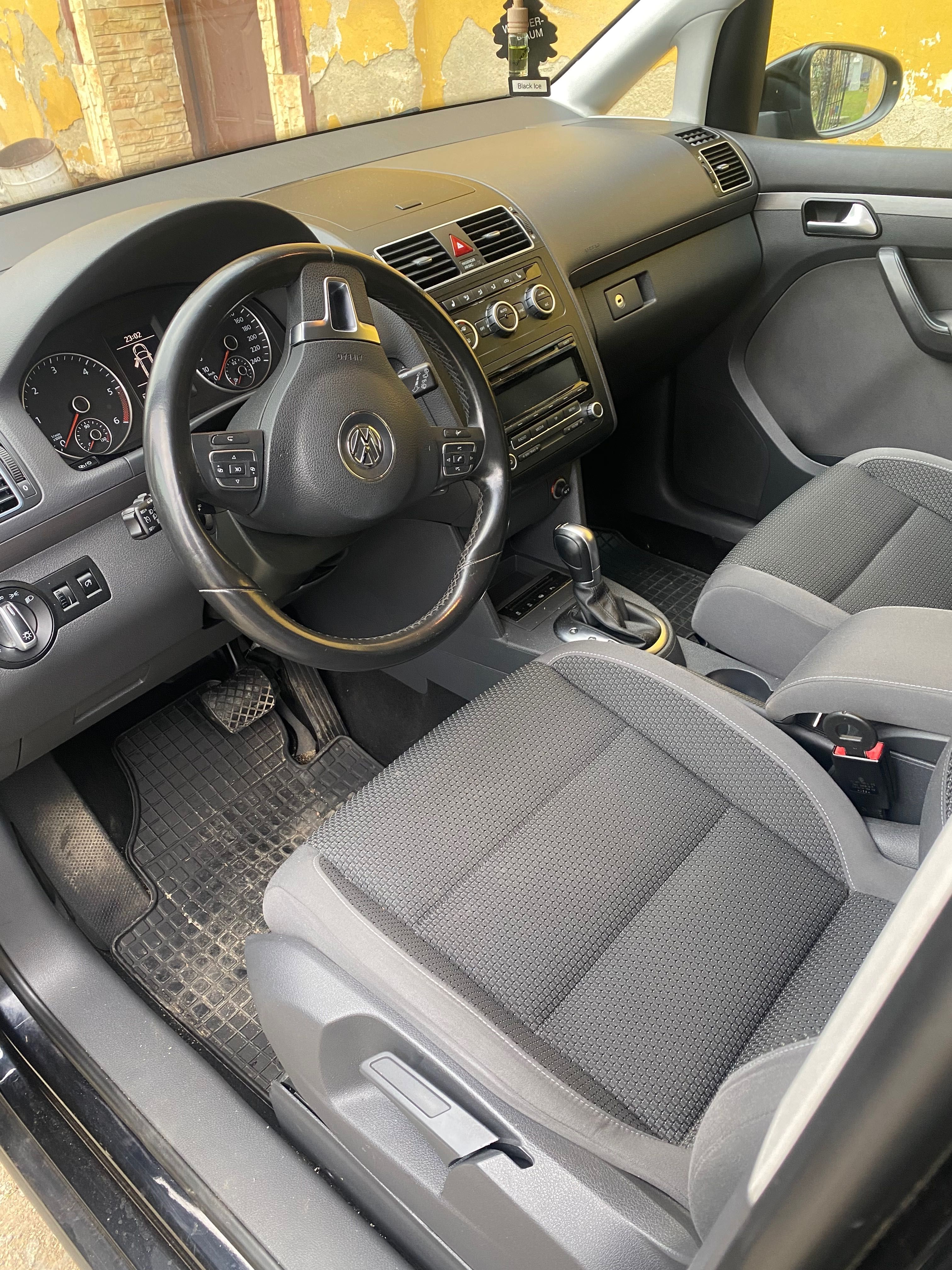 VW Touran 1.6 TDI DSG Szwajcaria