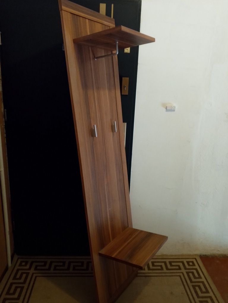 Wieszak do przedpokoju