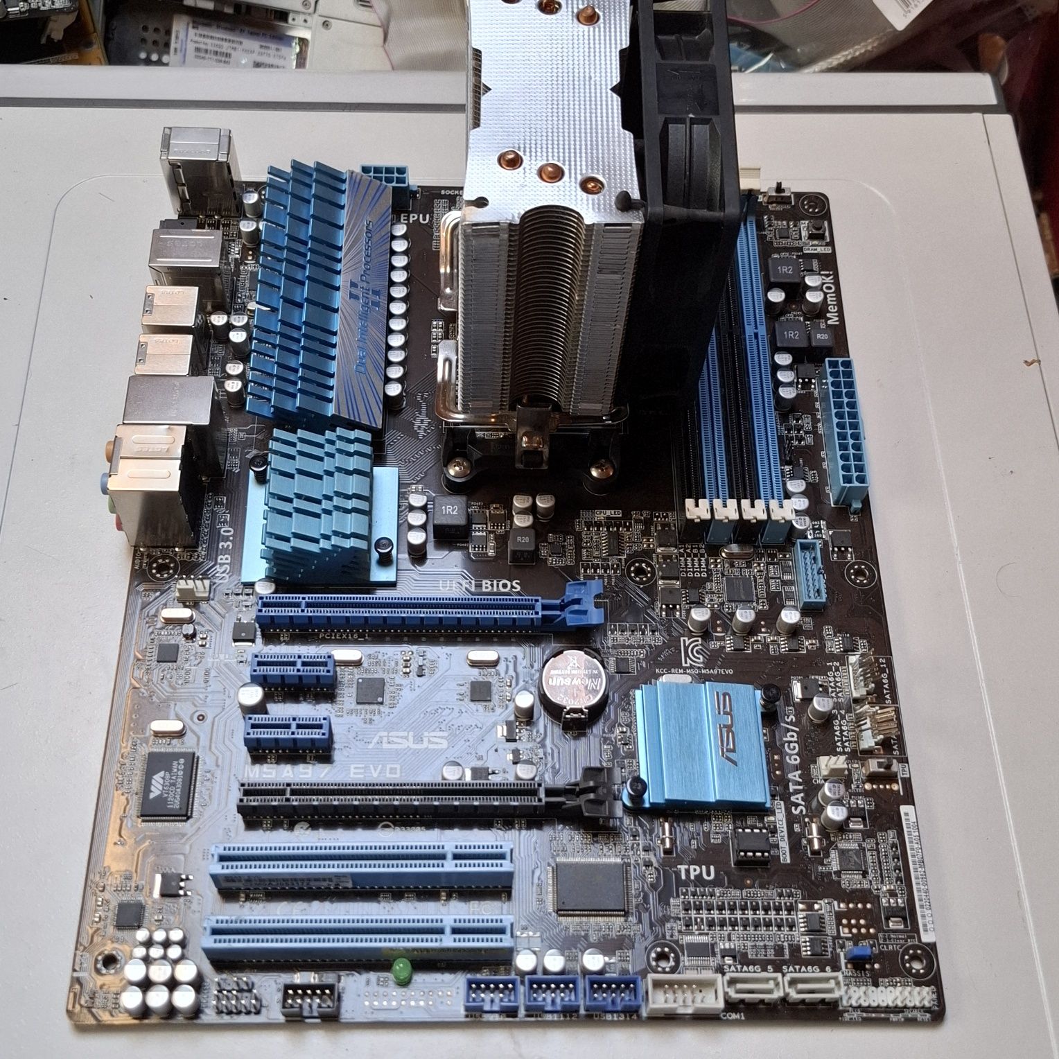 Płyta główna ASUS M5A97 Evo AM3+ AMD FX6100 3.3Ghz + SilentiumPC