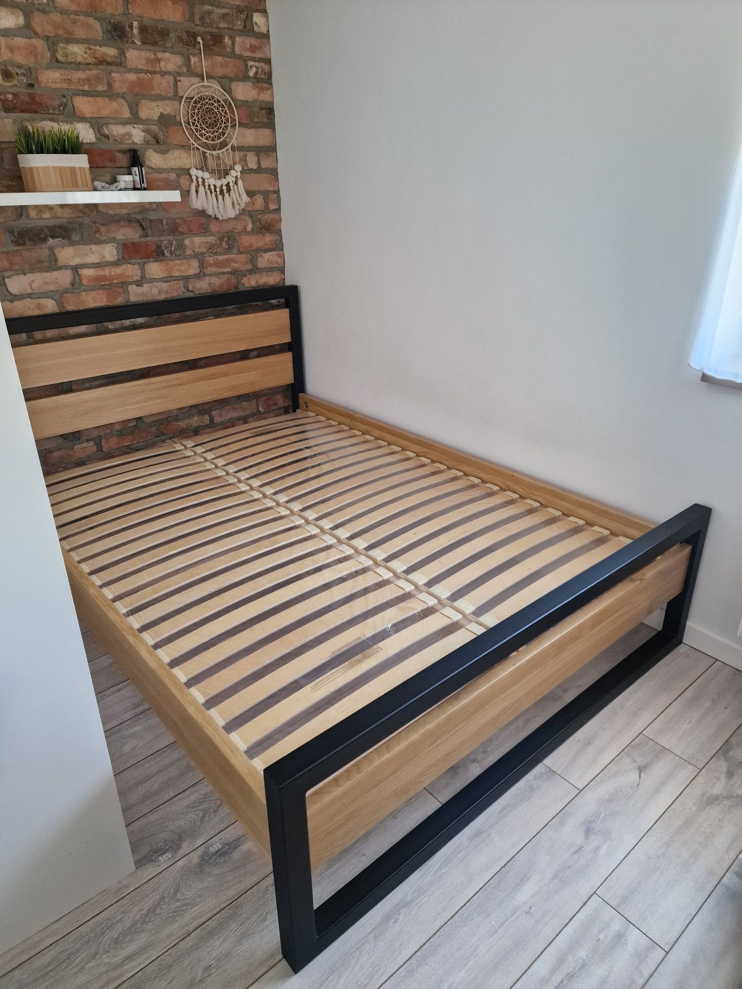 Łóżko podwójne Loft 140x200 ze stelażem stan idealny