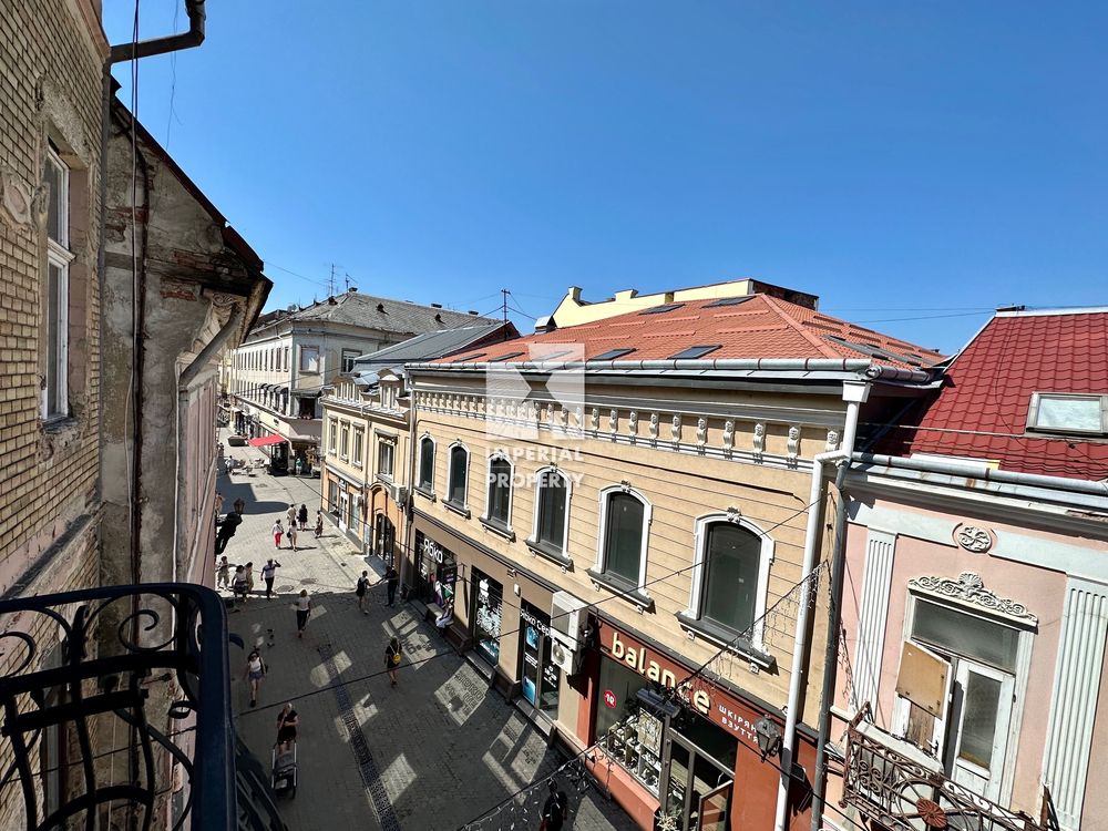 Здам 2-х кімнатну квартиру в історисному центрі! Ужгорлод!