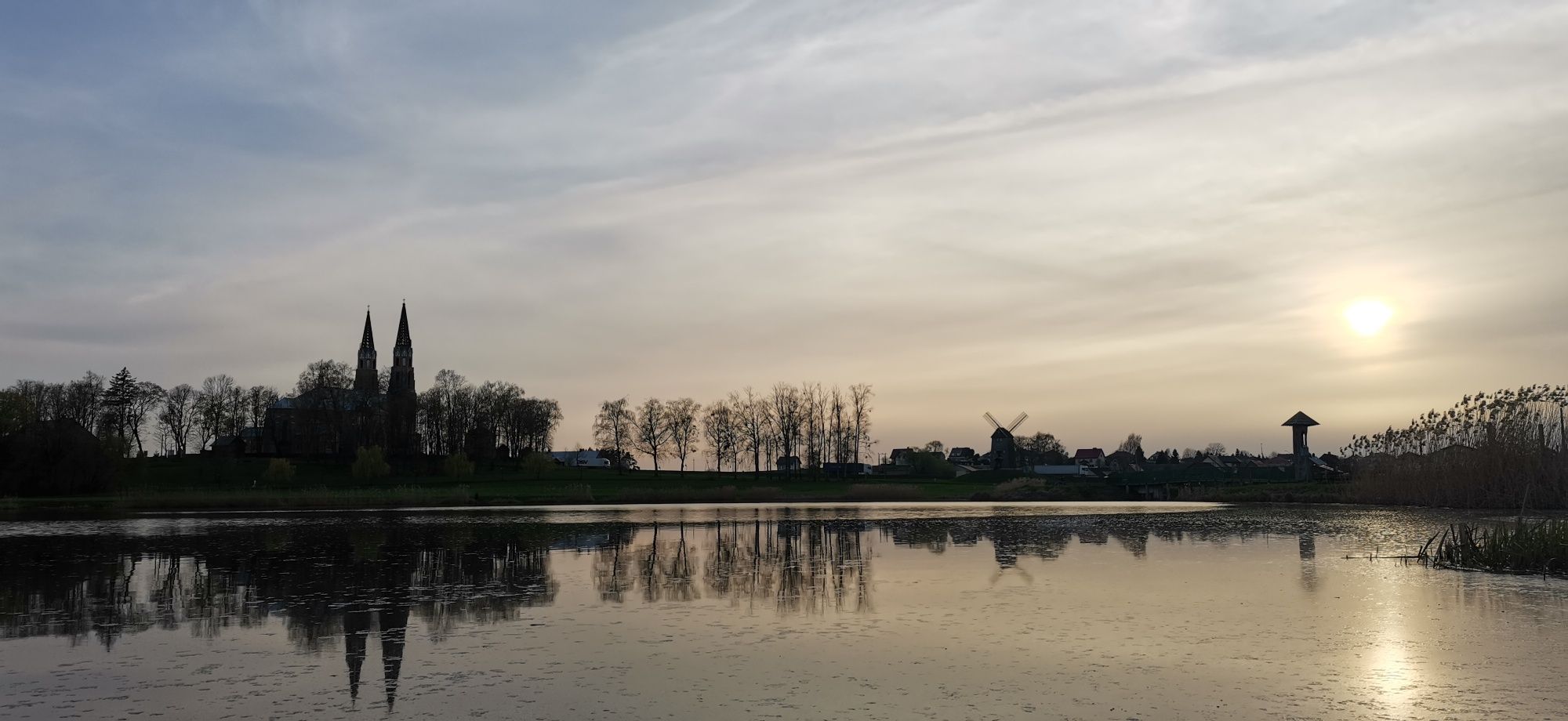 Dom nad rozlewiskiem czeka na właściciela