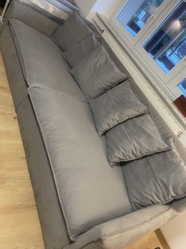 Szara sofa Pilnie sprzedam