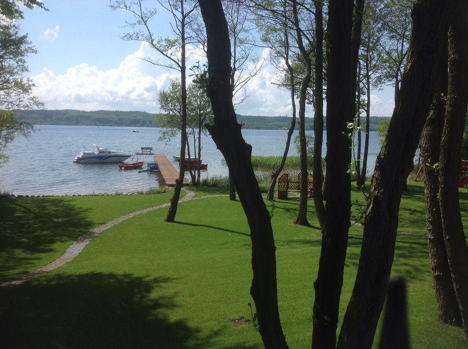 Domek nad jeziorem Lubkowo na Kaszubach  Domek z linią  żarnowieckim