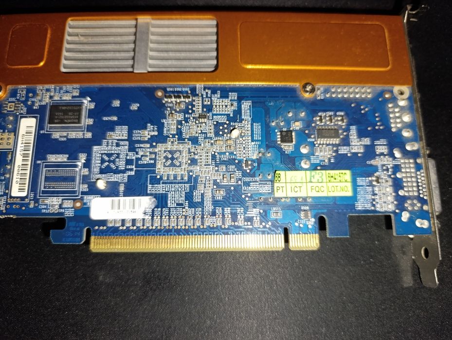 відеокарка gigabyte GV NX62TC256P4-RH