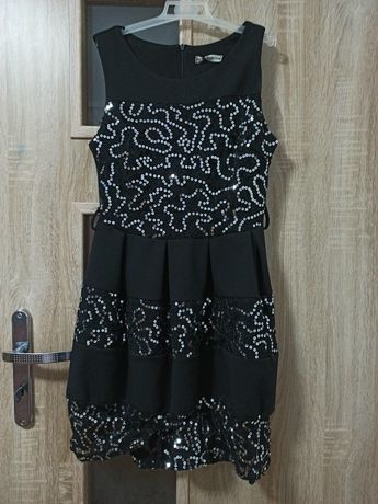 Piękna czarna sukienka z cekinami XS bardzo elegancka