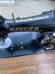 Maquina costura Singer - a funcionar