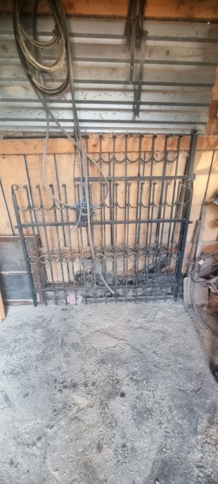 Brama z furtką w bdb stanie