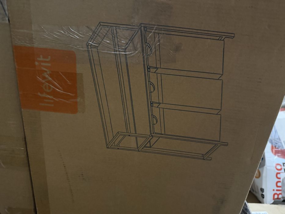 Kosz na pranie z półkami