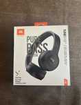 Phones JBL T510.