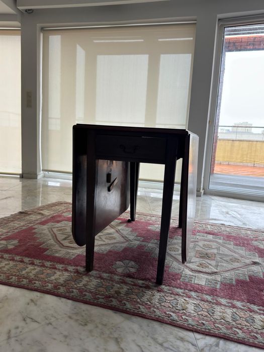 Mesa de Abas estilo Inglês