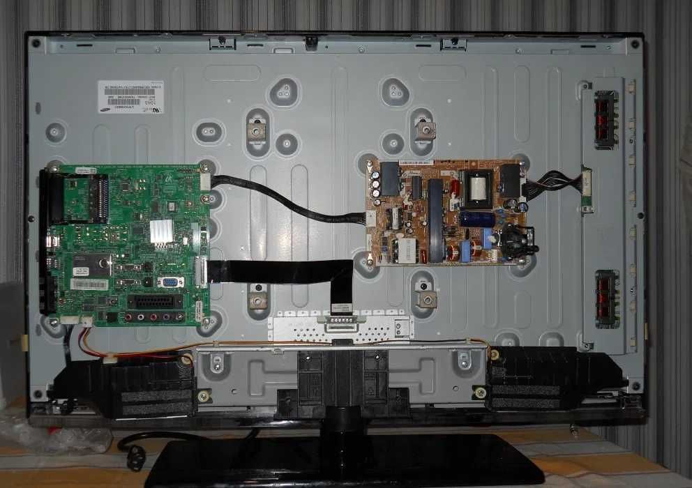 Samsung LЕ 32С530 на запчасти T-con