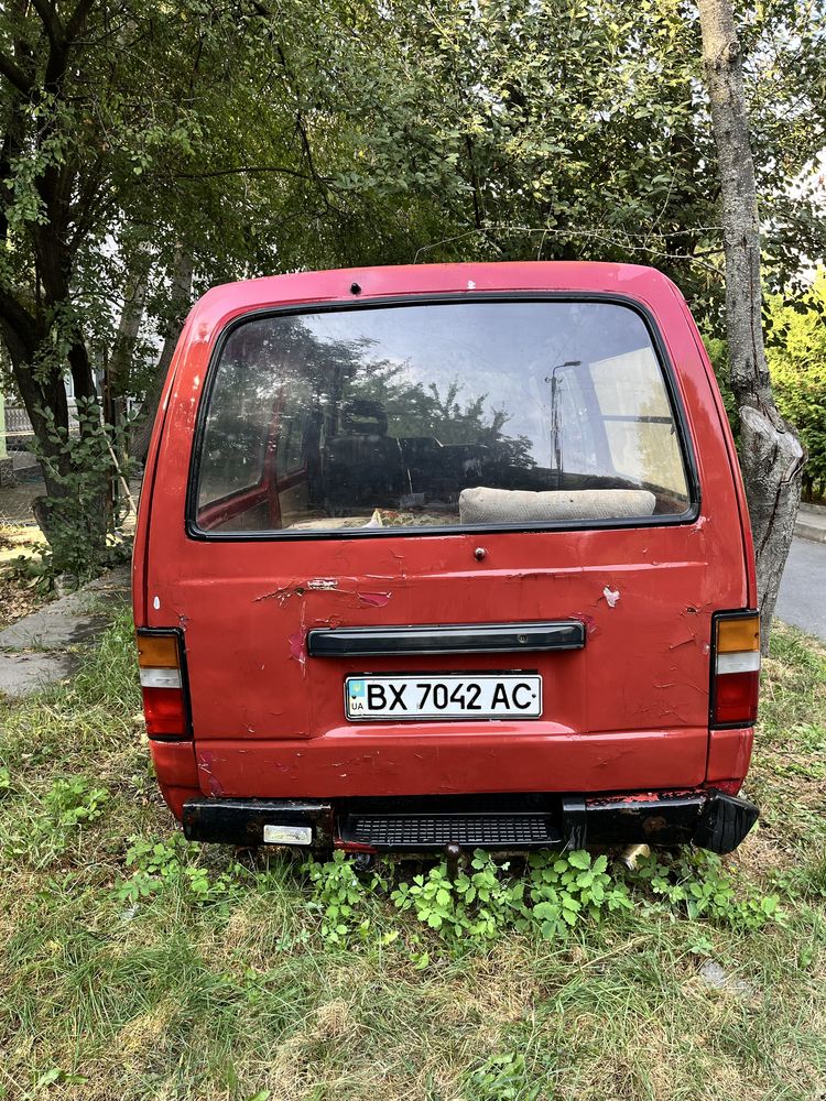 Продам Nissan Urvan  1994р