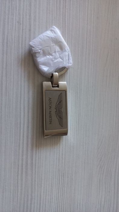 Brelok dla taty Anastazja- Aston martin