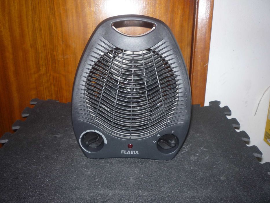 Ventilador/Aquecedor Flama: 2 euros