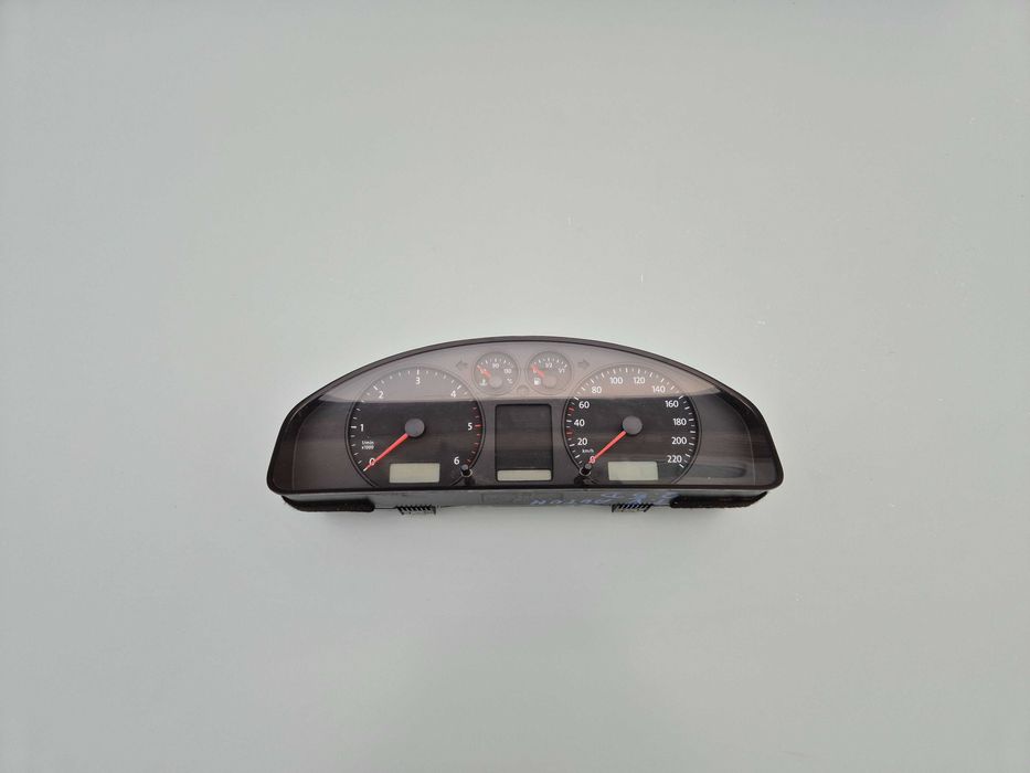 Licznik Zegary VW Transporter T5 2.5TDI Europa Automat Multivan